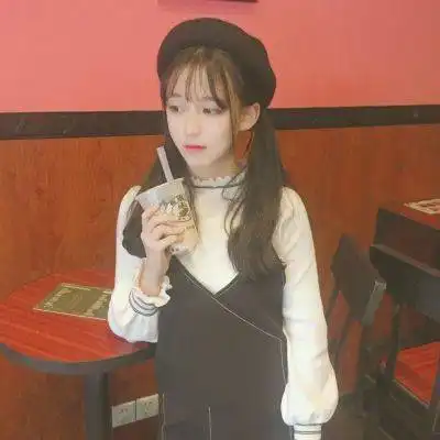 好看的女头奶茶拿着奶茶的女生头像