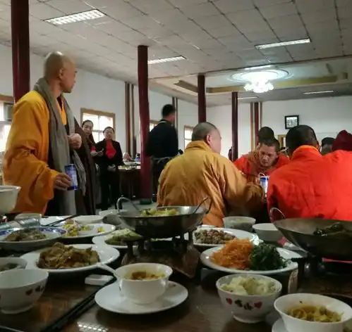 和尚们每天吃素,为何大多还是肥头大耳看看他们的伙食就懂了