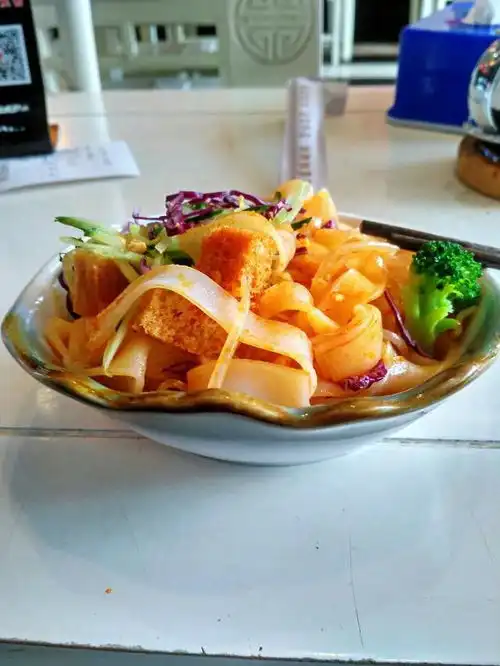 第一次见这么搞笑的人美食吃了,菜名也看了,却不懂怎么说吃啥