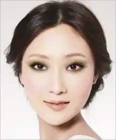 利用美图化妆秀给照片添加唯美彩妆效果