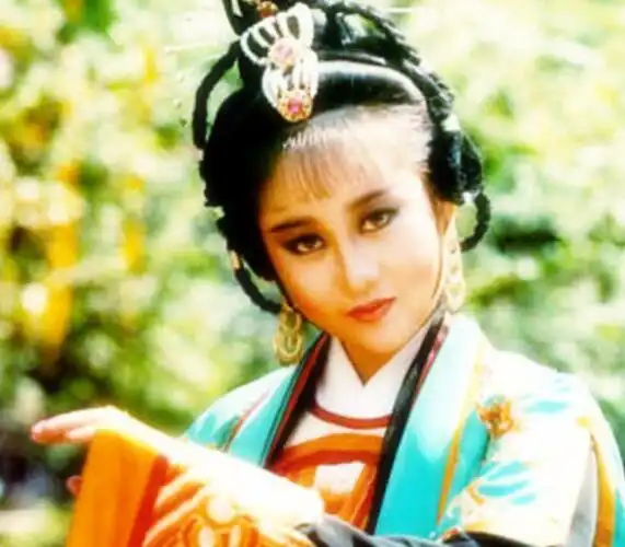 7个版本貂蝉,个个美若天仙,但最美的一版,并不是刘亦菲感觉