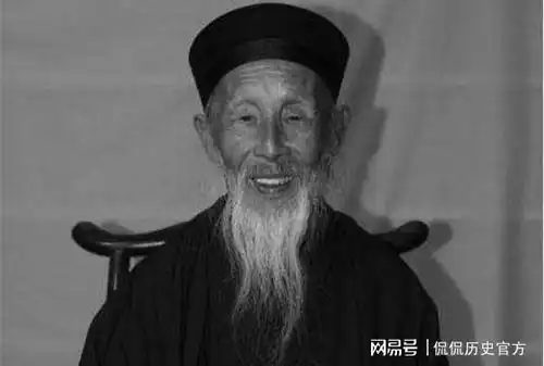陈军长敬重的一位道长,为掩护新四军,道观被毁,13名道士遇害