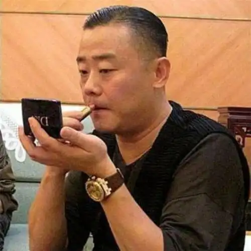 周立波娘炮说,金星李宇春李玉刚躺枪,李玉刚工作室疑回应