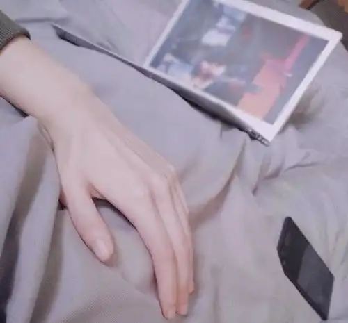 超准心理测试你最想牵哪一个男生的手测你的初吻会被谁夺走