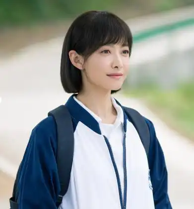 32岁宋茜搭档25岁欧豪,两人同演高中生,只看剧照竟毫无违和感