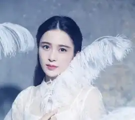 她是唯一参演倚天新白两剧的演员,曾很红如今人气萧条