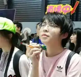 王者荣耀一哥嗨氏这个决定引起热议嗨氏摇身一变成快手一哥