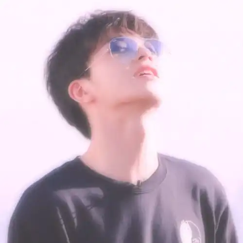 仰头向暖阳