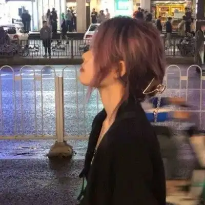 正经人才会刷到的文案