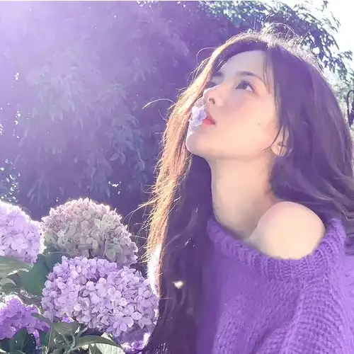 杨超越live图好好看,一条美丽的锦鲤呀