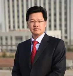 于德翔接受中国机电工业财富网记者张乃琳采访时的图片