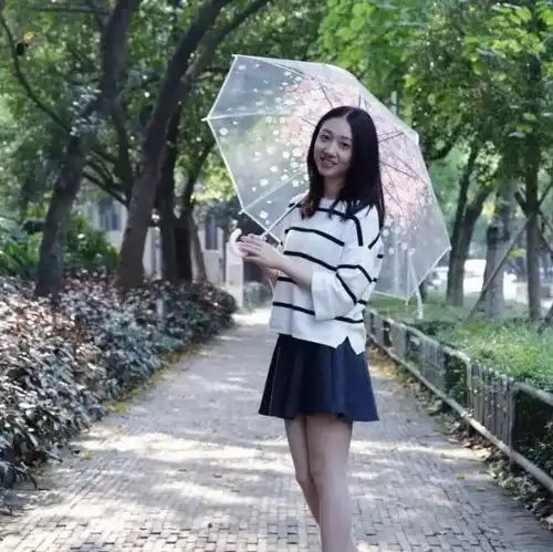 我对你何止喜欢,简直想......