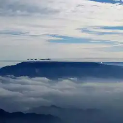 红叶彩林云海日出森林飞瀑这家恍若仙境的5a景区门票竟然只要1元