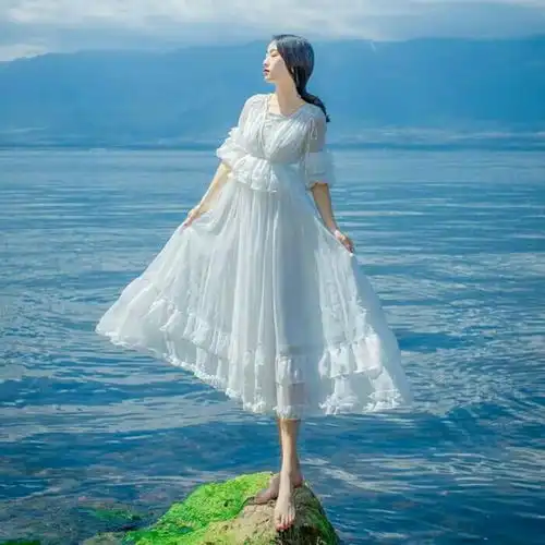 心理测试同学聚会,你会穿哪条仙女裙去,测你未来会越长越美吗