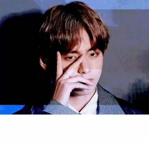正在被防弹粉丝骂的straykids成员黄铉辰,比个v也不行了