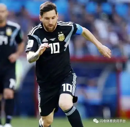 冰岛世界杯首秀让梅西哑火,扑出点球的是个导演,鲁能基地热身赛31胜