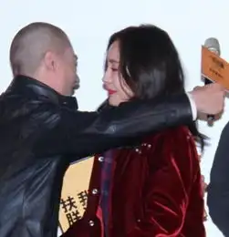 杨幂穿衣搭配图片秋天,杨幂穿衣搭配图片2016,杨幂冬季穿衣搭配
