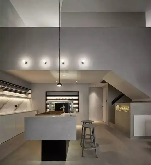 工作室黑白灰的极简空间