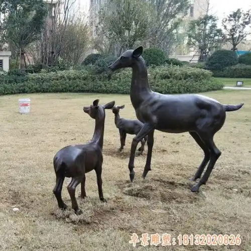 坐鹿神仙铜雕甘肃红铜鹿雕塑图片