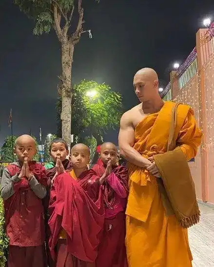 真人版至高之拳泰国最壮僧人不吃素肌肉爆棚他是怎么练的