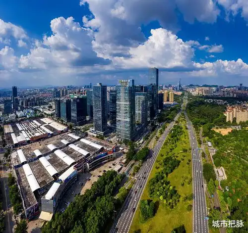 有着超大城市规模人口的东莞引争议小镇模式已不适合当下需求