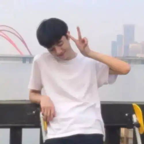 头像明人不说暗话我说了喜欢你就是喜欢你