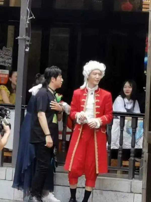 贾玲郎朗杨迪一大批明星空降桂林,现场图片视频曝光