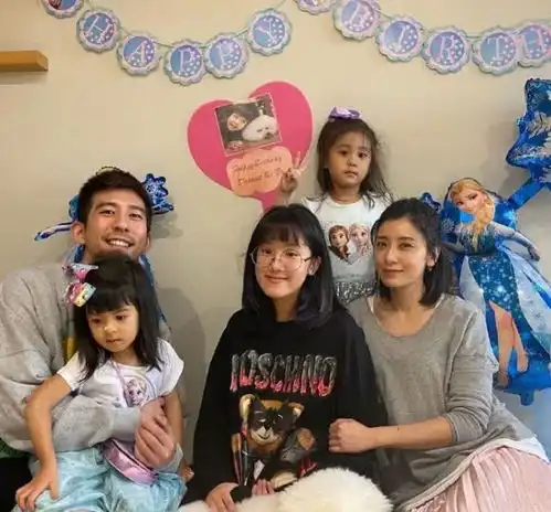 贾静雯晒咘咘作业,不仅曝光妈妈真实年龄还透露波妞爱哭,太真实
