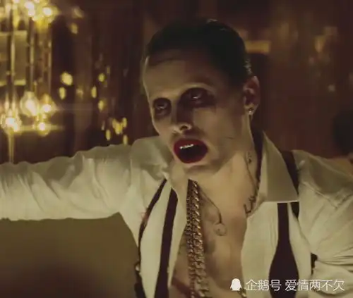 还记得自杀小队的小丑吗当初嫌他丑,如今帅到追成狗