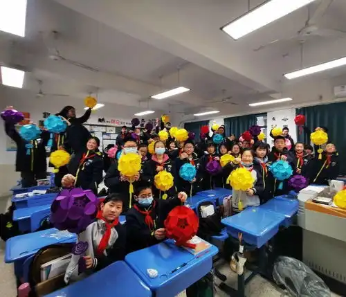 初一8班正月十五闹元宵