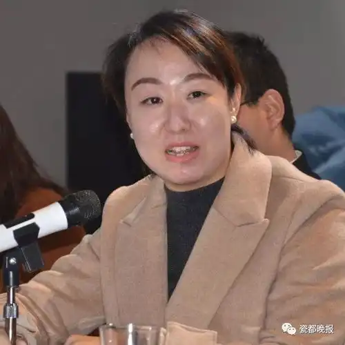 听他们这样评价景德镇楼势