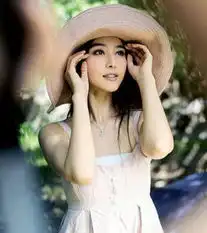 神秘经纪人揭24位明星老底范冰冰赵薇家居照