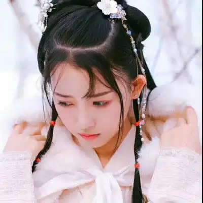 古风头像女唯美淡雅仙气十足的白衣古风女子图片