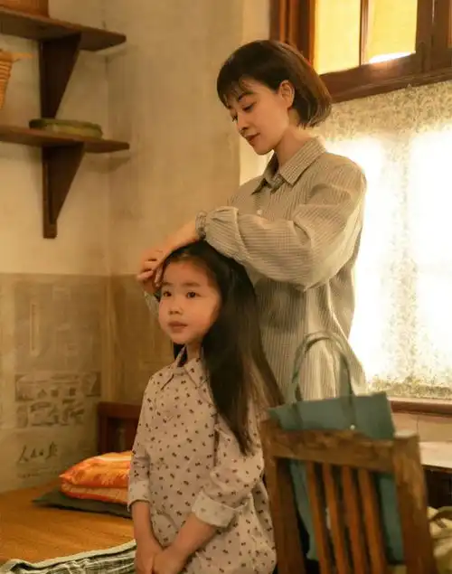 王炸年代剧六姊妹笑泪交织氛围感拉满,连续登顶电视剧热度榜