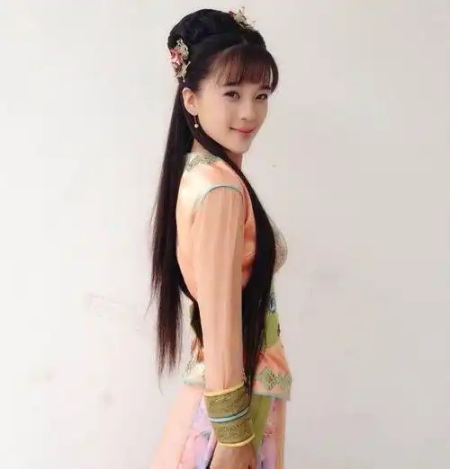 中戏校花是山东姑娘曾获最佳上镜皇后奖