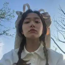 女生头像每天攒一点努力和可爱,换取一束光和辽阔的未来