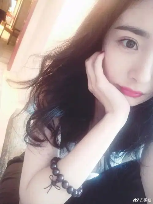 人家自拍美成仙,你的自拍丑上天你和网红差的不止ps的差距