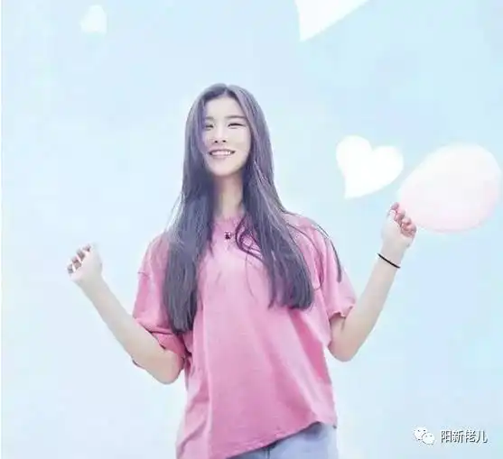 美女的故事公园玩气球清纯阳光少女清晰娇巧户外