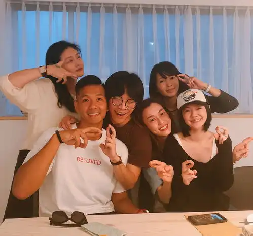 大小s三姐妹同框看到大姐终于知道为什么会有星探找她进演艺圈了