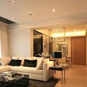 客厅暖色调效果图