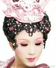 被周立波暗讽娘炮,金星李玉刚回应方式不同遭网友热议