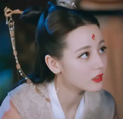 迪丽热巴yyds