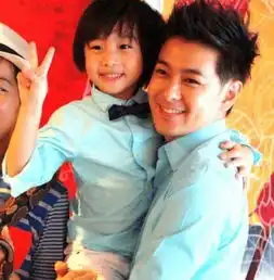 有种长残叫kimi长大看照片后,终于明白林志颖为什么不再晒他