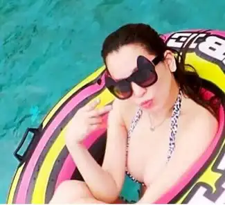 陈冠希姐姐美艳照曝光风流比肩弟弟组图