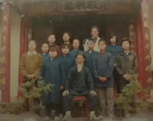 103岁道长张至顺,家徒四壁曾被告贪污,村长贪污多少我们还
