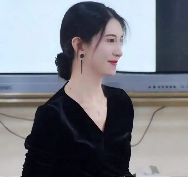 回顾高中女教师补课被抓,班里男学生说出真相,让人气愤