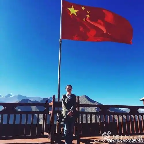 自豪全球华人点燃国庆日网友评论令人动容...