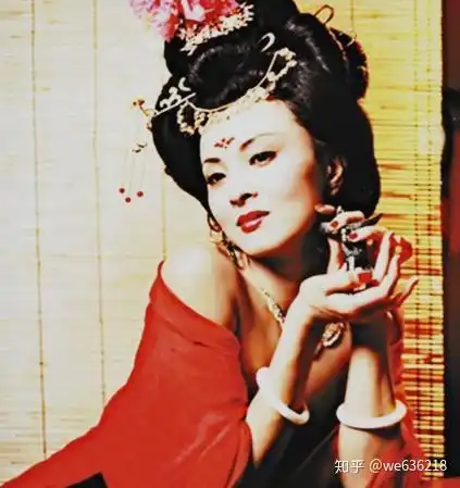 古代四大美女的瑕疵杨贵妃狐臭,昭君脚大,貂蝉缺点很尬尴