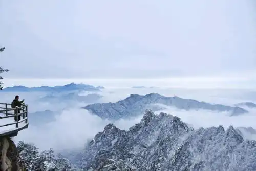 点赞破百万的世界级雪景雾凇云海,仿佛误入天宫,这里早该火了