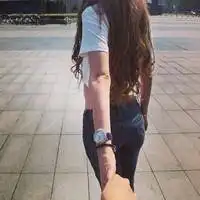 好看的情侣头像不带字要背影